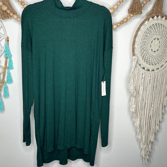 NEW Anthropologie Vanessa Virgnia Green Shimmer Metallic Knit Tunic - Picture 3 of 7